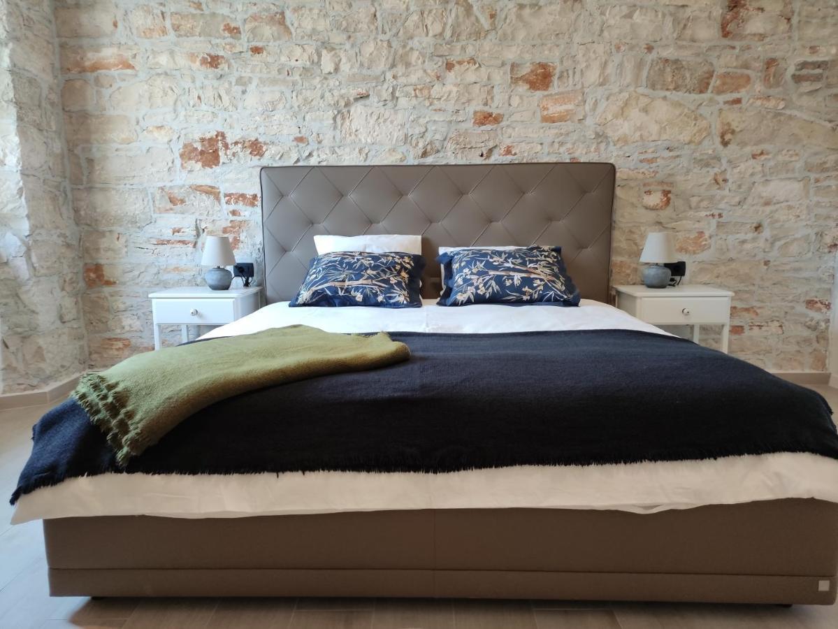 Apartvilla Castropola Eksteriør billede