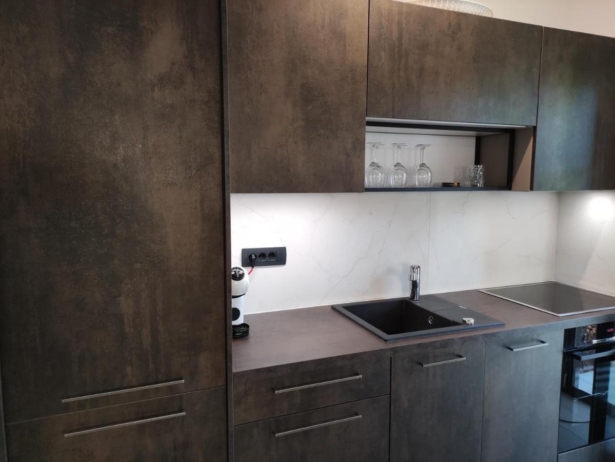Apartvilla Castropola Eksteriør billede
