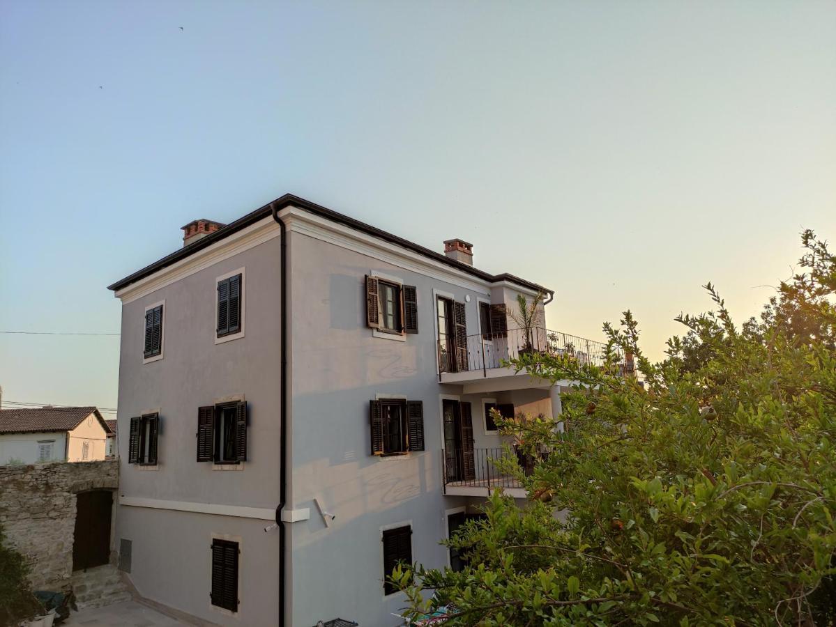 Apartvilla Castropola Eksteriør billede