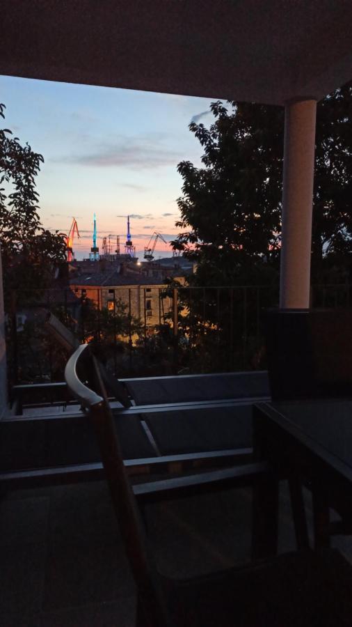 Apartvilla Castropola Eksteriør billede