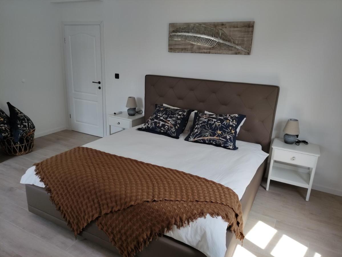 Apartvilla Castropola Eksteriør billede