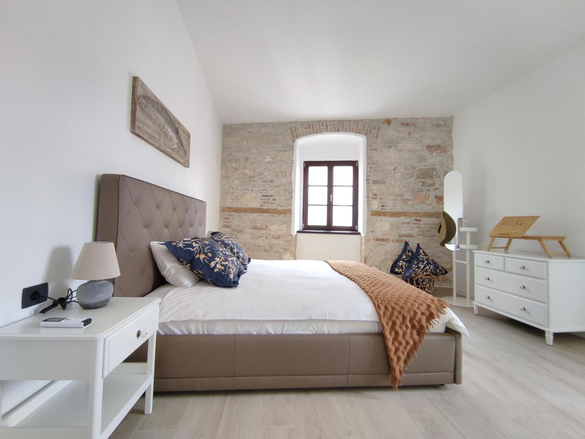 Apartvilla Castropola Eksteriør billede