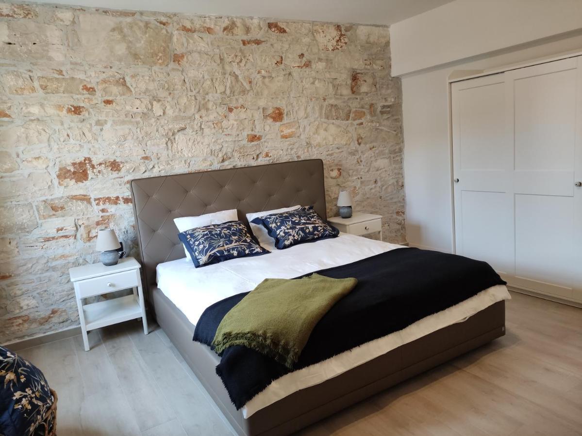 Apartvilla Castropola Eksteriør billede