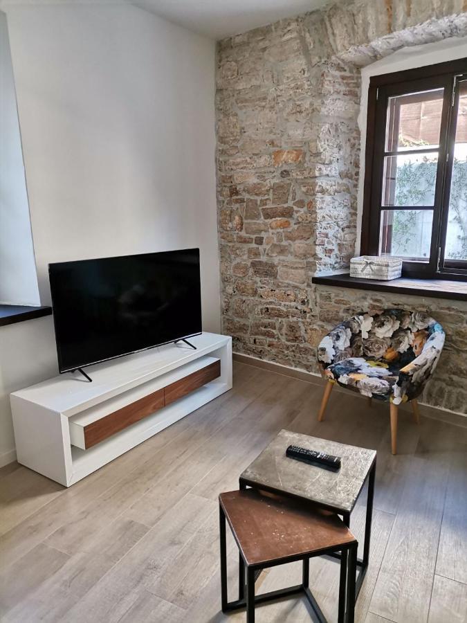 Apartvilla Castropola Eksteriør billede