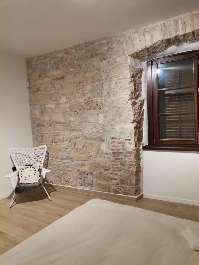 Apartvilla Castropola Eksteriør billede